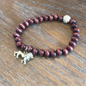 Elastic beaded bracelet